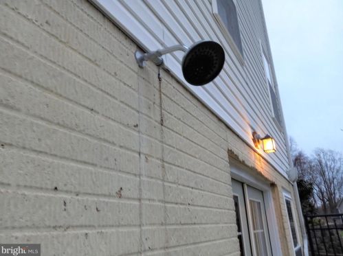 1346 Duchess Ln, Huntingtown MD 20639-2337 exterior