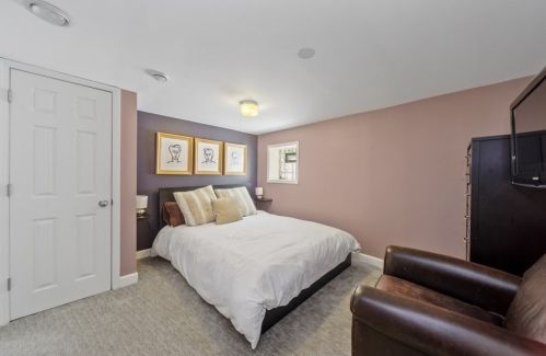 1814 Warner Ave, Chicago IL 60618-3031 exterior