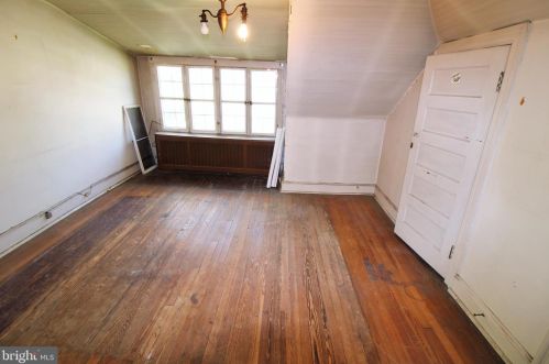 352 Johnson St, Philadelphia PA 19138-1110 exterior