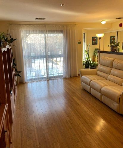 9031 Park Plaza Ct, Milwaukee WI 53223-2124 exterior