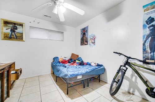 7952 Greenwood Ave, Chicago IL 60619-7096 exterior