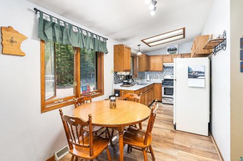 6579 Locust Rd, Duluth MN 55803-9252 exterior