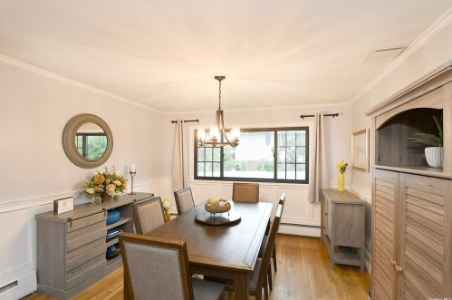 19 Goldfield St, Huntington Station NY 11747-1630 exterior