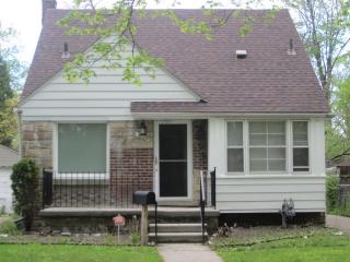 16129 Parkway St, Detroit MI  48219-3733 exterior