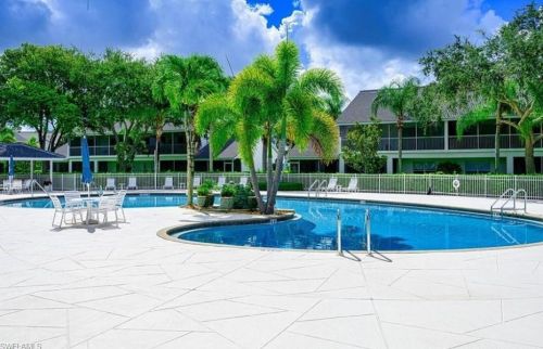 1080 Partridge Cir, Naples FL 34104-8804 exterior