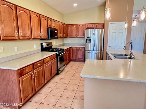 4051 Still Canyon Pass, Tucson AZ  85745-4166 exterior