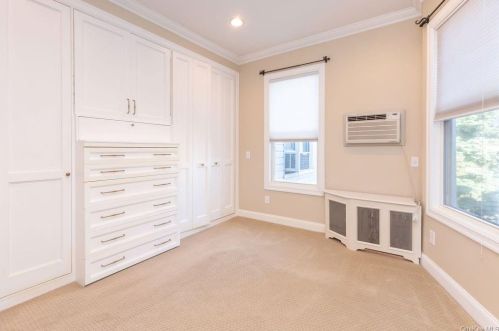 1842 Holland Ave, Bronx NY 10467-8709 exterior