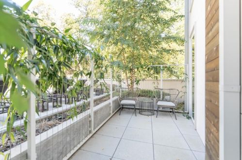 775 Juniper St, Atlanta GA  30308-1310 exterior