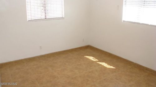 431 Michigan Dr, Tucson AZ 85714-2637 exterior