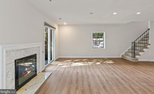 1454 Mclean Mews Ct, Mc Lean VA  22101-3824 exterior