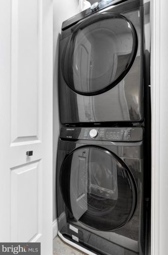 815 Longfellow St, Washington DC  20011-8205 exterior