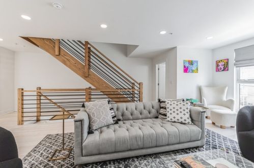 161 18th St, Pittsburgh PA  15203-1865 exterior