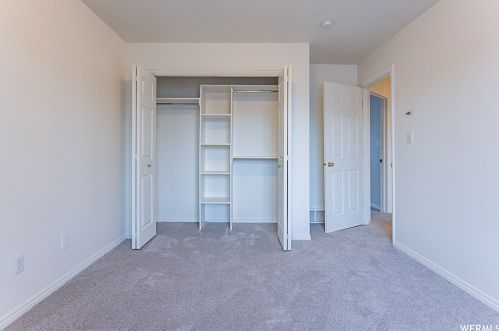 9525 Shoshone Ct, Sandy UT 84092-3074 exterior