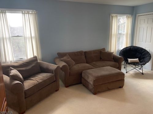 32 Haver Farm Rd, Clinton NJ 08809-2602 exterior