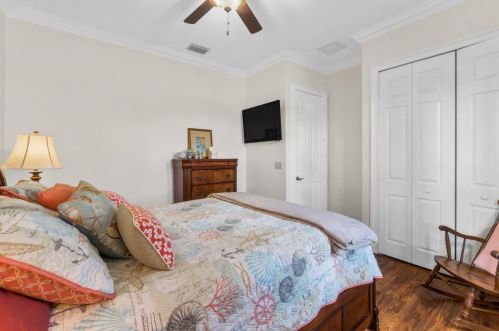 5811 Blue Bonnet Ct, Fort Pierce FL  34986-4186 exterior