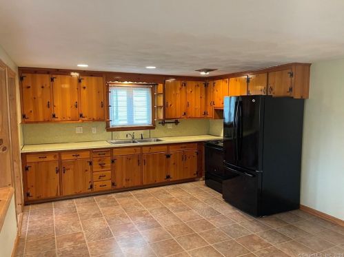 55 Jordan St, New Britain CT  06053-2328 exterior