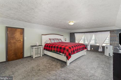 2189 Baltimore Pike, Hanover PA  17331-9610 exterior