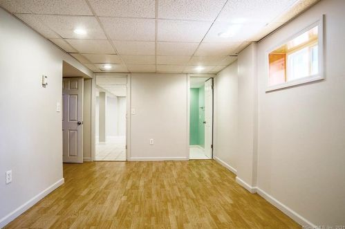 1 Colonial Pl, Norwalk CT 06851-5005 exterior