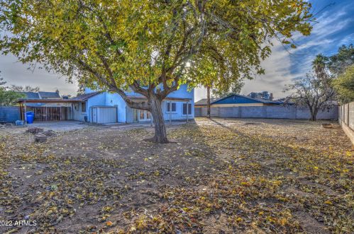 7330 Coolidge St, Phoenix AZ 85015-3845 exterior