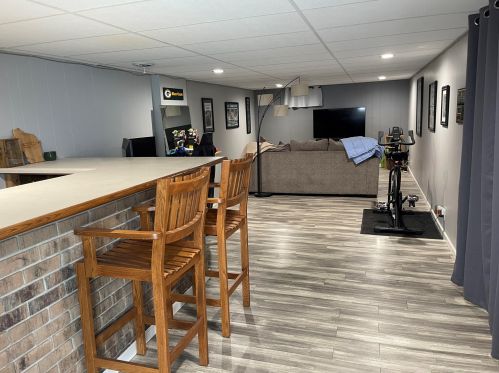 4468 65, Milwaukee WI 53220-3420 exterior