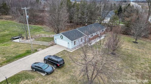 4013 8th Ave, Wyoming MI  exterior