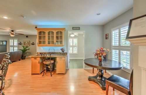 8919 Arrawana Ave, Tampa FL 33614-1810 exterior