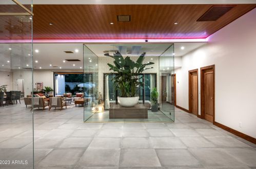 5812 44th Pl, Phoenix AZ  85040-4056 exterior