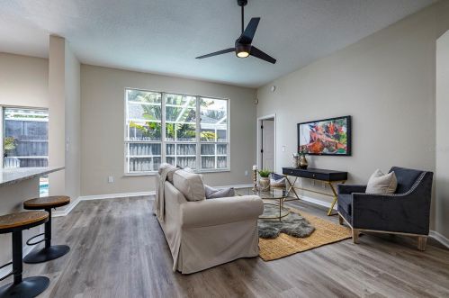 8820 Cypress Hammock Dr, Tampa FL 33614-1952 exterior