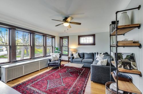 5445 Lawler Ave, Chicago, IL 60630-1534