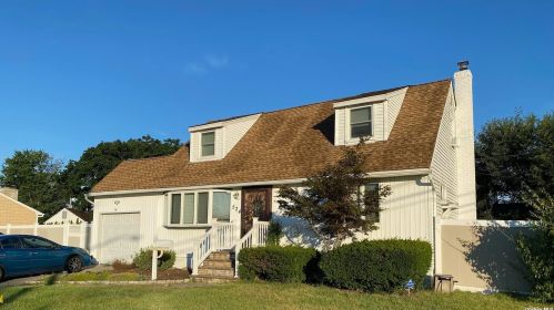 524 Leader Ave, Babylon, NY 11703-1717