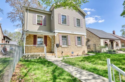 4434 39th St, Milwaukee, WI 53209-5802