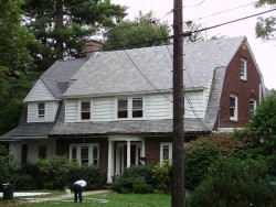 37 Ashmont Rd, Newton, MA 02468-1202