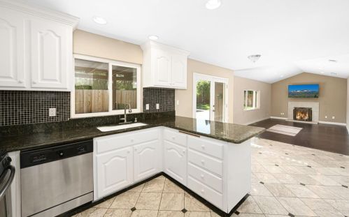 1185 Mardon Ct, Concord CA 94521-4744 exterior