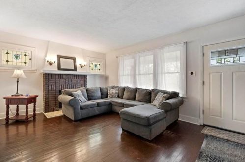 268 Perry Hwy, Pittsburgh, PA 15229-1815