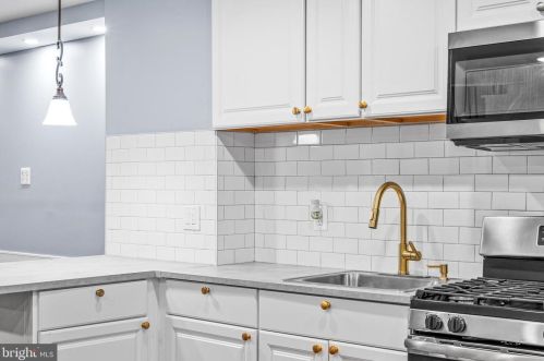 1630 28 St, Philadelphia PA 19145-1202 exterior