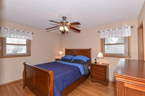 4460 15 St, Milwaukee WI 53221-2320 exterior