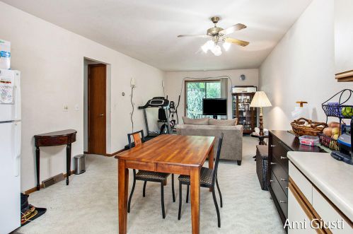 1910 Burton, Grand Rapids MI 49506-4620 exterior