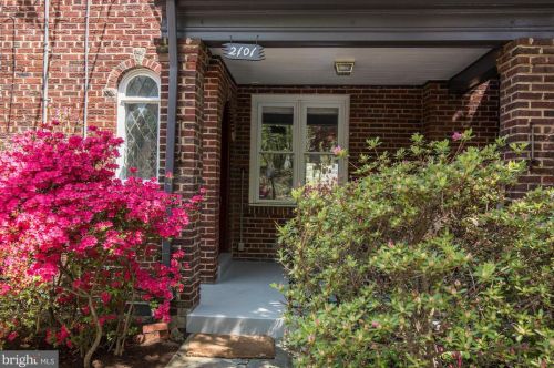 2101 Huidekoper Pl, Washington DC  20007-1823 exterior