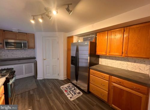 2969 Aramingo Ave, Philadelphia PA 19134-4404 exterior