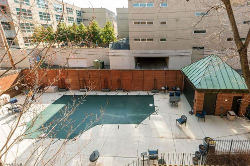 4554 Laclede Ave, Saint Louis MO 63108-2156 exterior