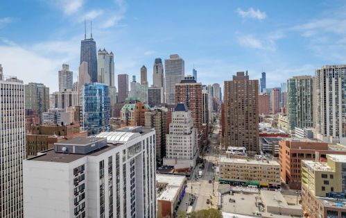 1250 Dearborn St, Chicago IL  60610-8218 exterior