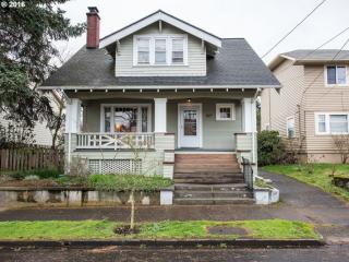 827 79th Ave, Portland, OR 97213-6916