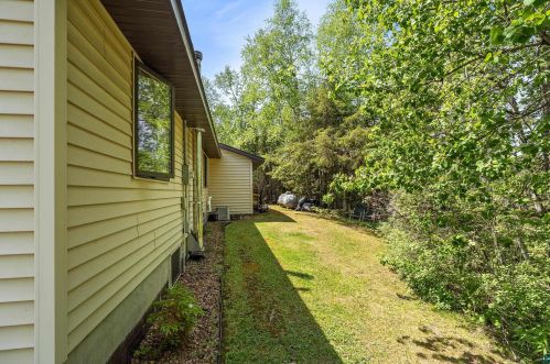 6579 Locust Rd, Duluth MN 55803-9252 exterior