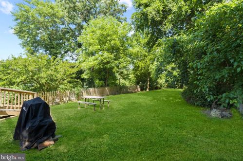 3050 Vis St, Washington DC 20018-4014 exterior