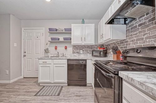 16661 Hammon, Montgomery TX 77316-6719 exterior