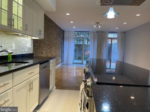 457 N St, Washington DC  20024-3701 exterior