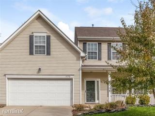 3772 Catawba Creek Dr, Gastonia NC  28056-8338 exterior
