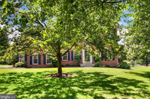 916 Brick Manor Cir, Silver Spring, MD 20905-3819