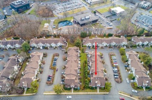 502 Park Pl, Springfield NJ  07081-3504 exterior