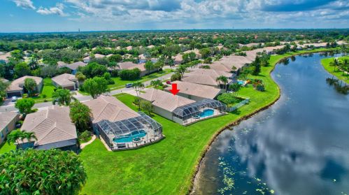 6791 Southport Dr, Boynton Beach FL 33472-6915 exterior